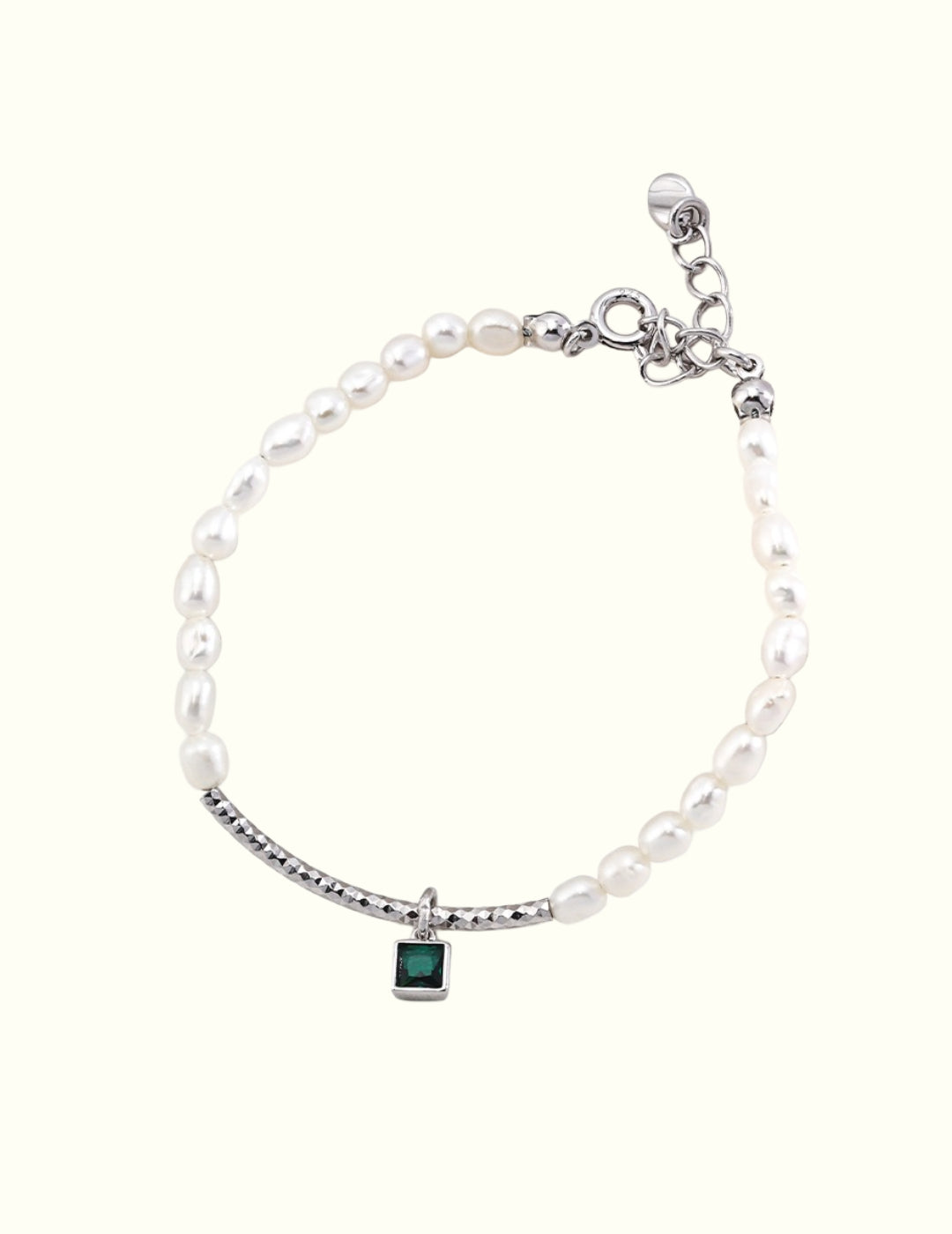 Pearl Bracelet with Green Zirconia